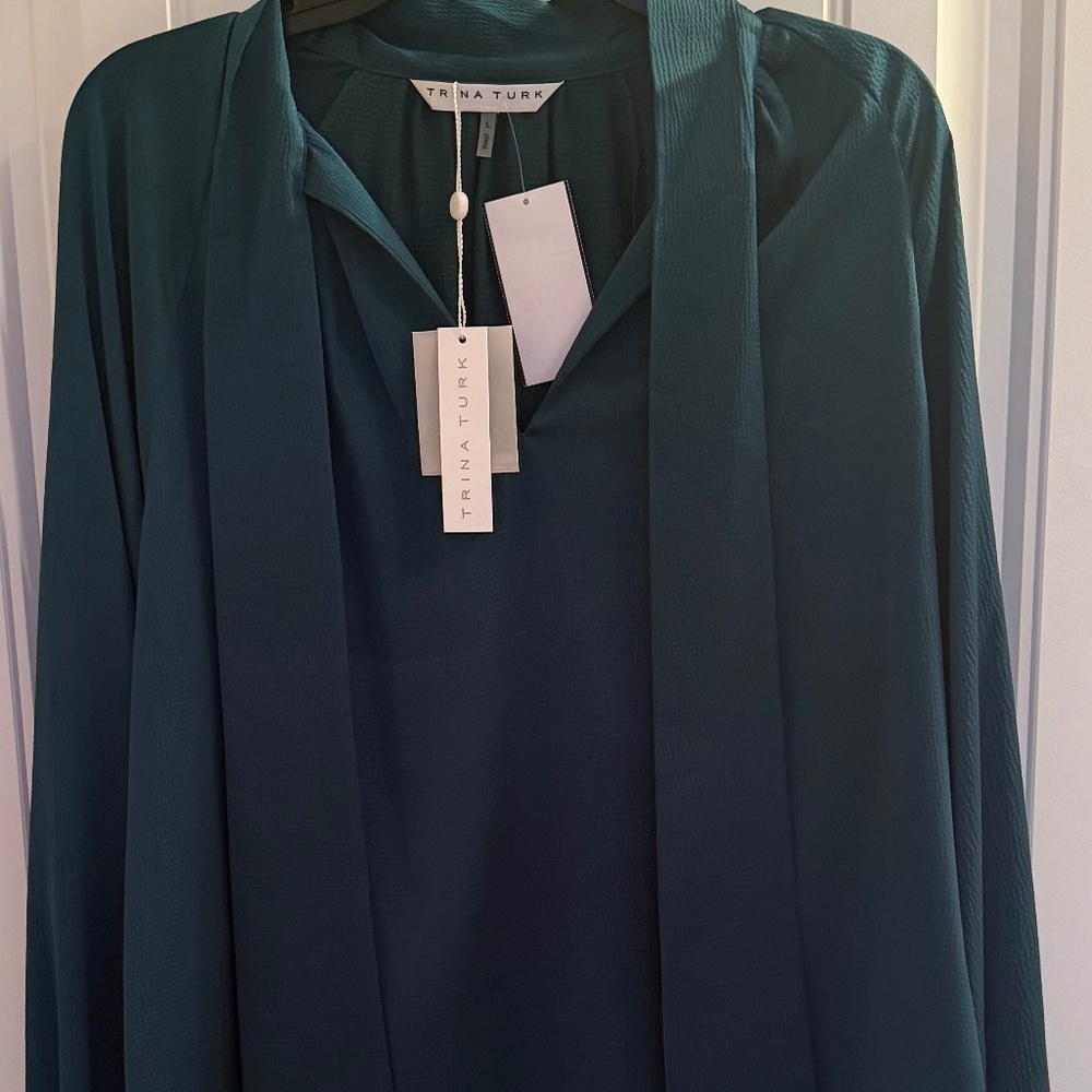 Trina Turk Daisha Top - Acacia Green - Size L - NWT